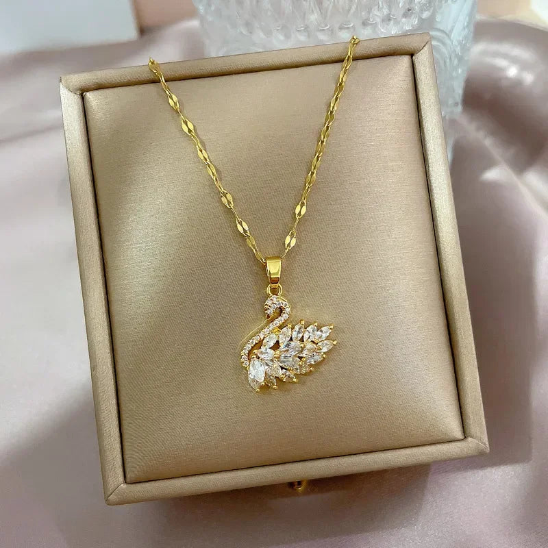 Full Crystal Pink Pendant Necklace